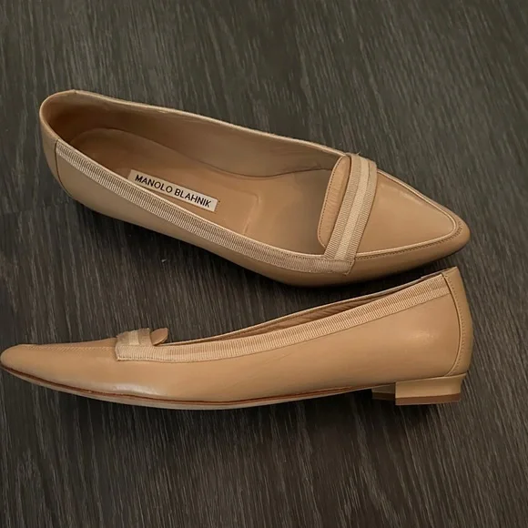 Manolo Blahnik Beige Women's Loafers - Picture 5 of 7